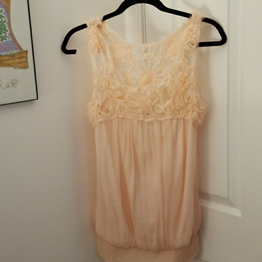 CUTE  HALTER TOP
